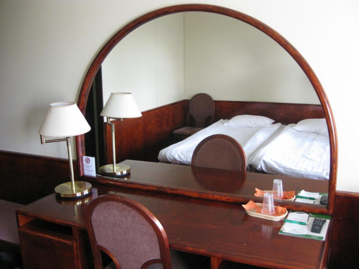 Asikkala  Hotel & Hostel Tallukka מראה חיצוני תמונה